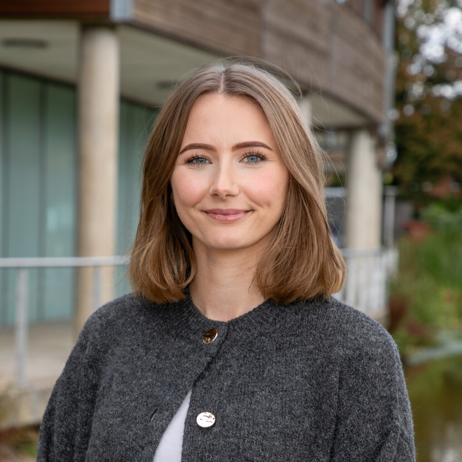 Headshot of Zoe Dawkins, Business Growth Operations Manager for HBSUK